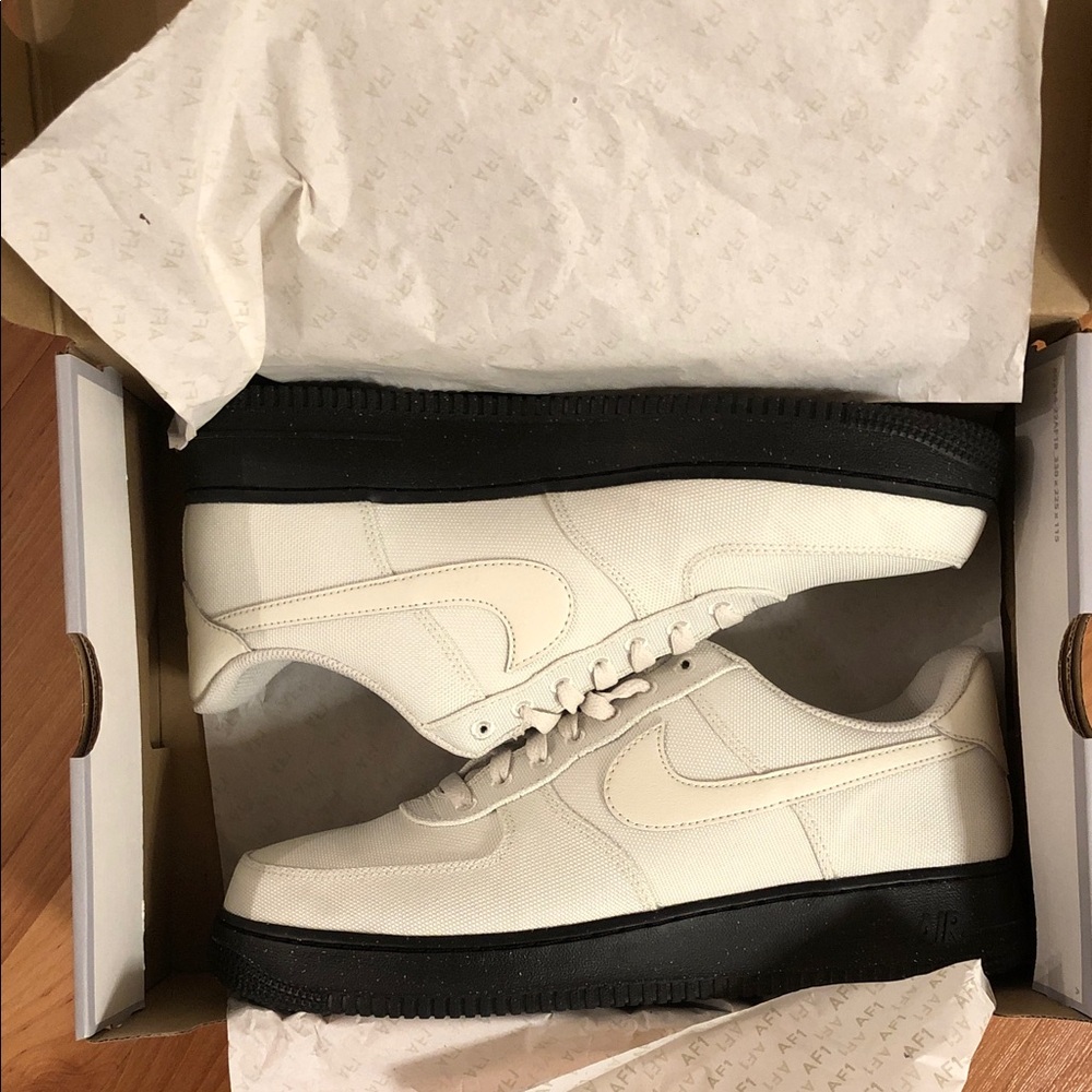 Nike Men's Air Force 1 07 Low Sustainable Canvas Sneakers